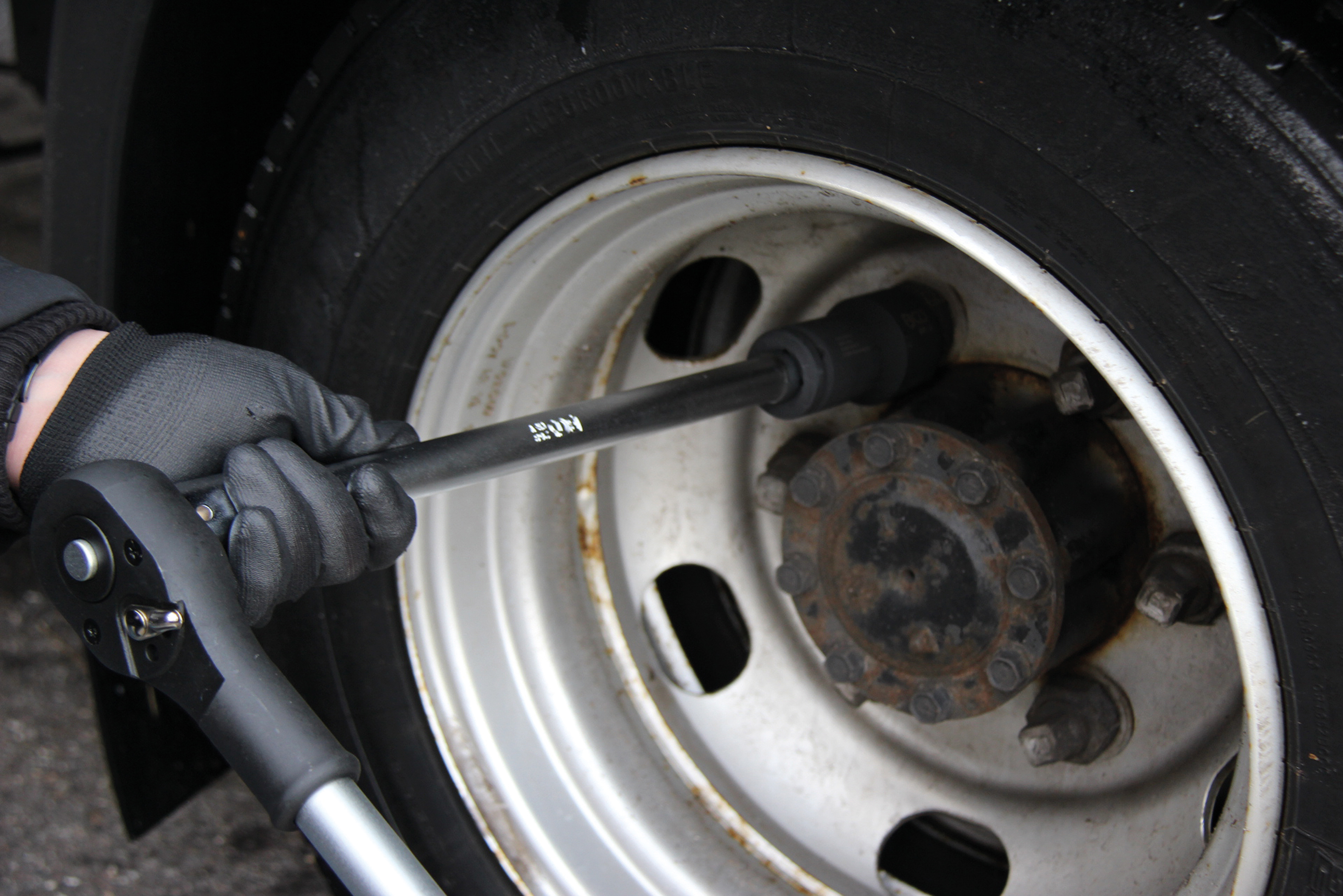 BGS Kraft-Steckschlüssel-Einsatz Sechskant, tief | Antrieb Innenvierkant 20 mm (3/4") | SW 38 mm | für FUSO / Mitsubishi