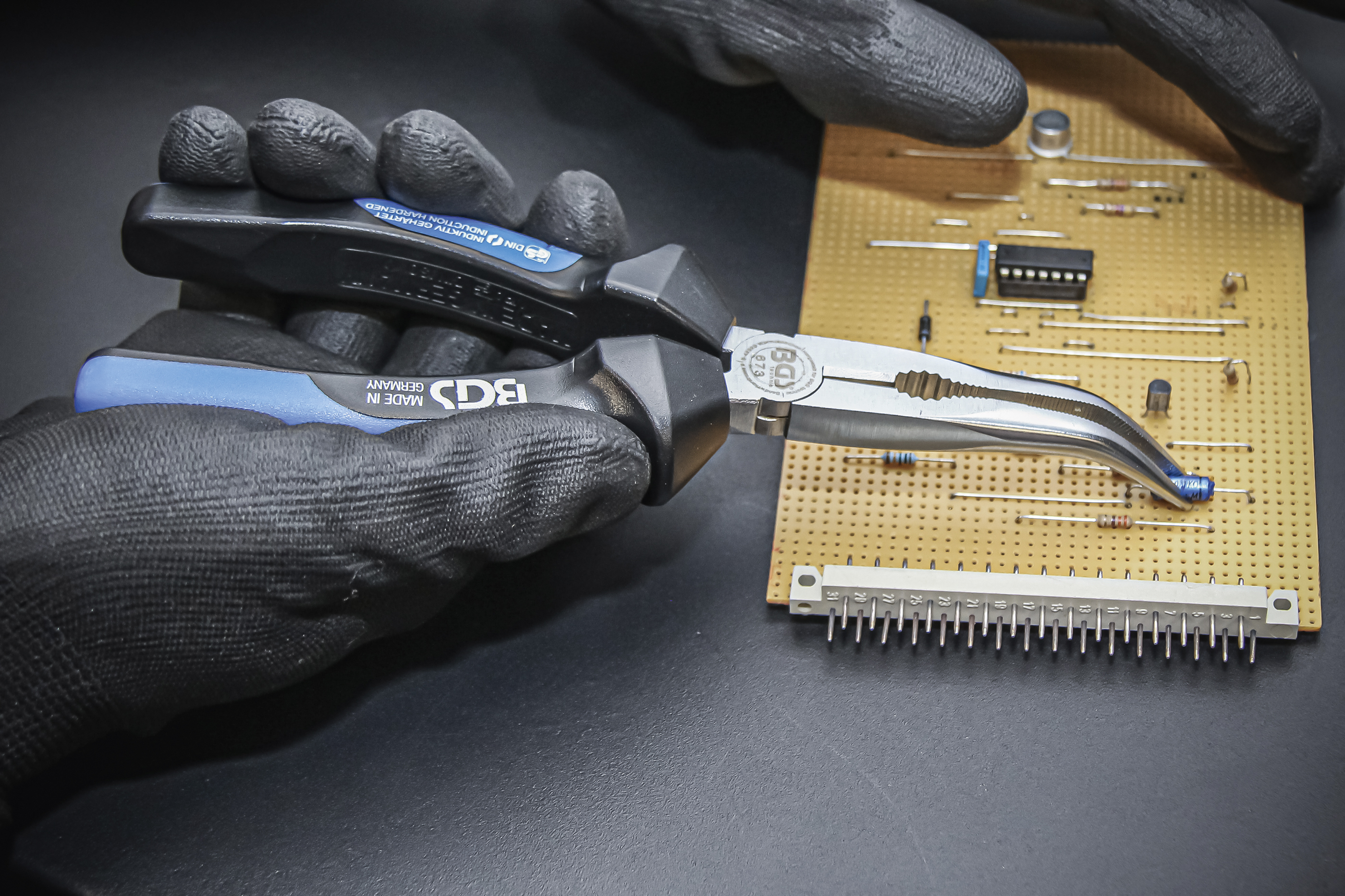 BGS Telefonzange | mit Schneide | gebogen | 200 mm