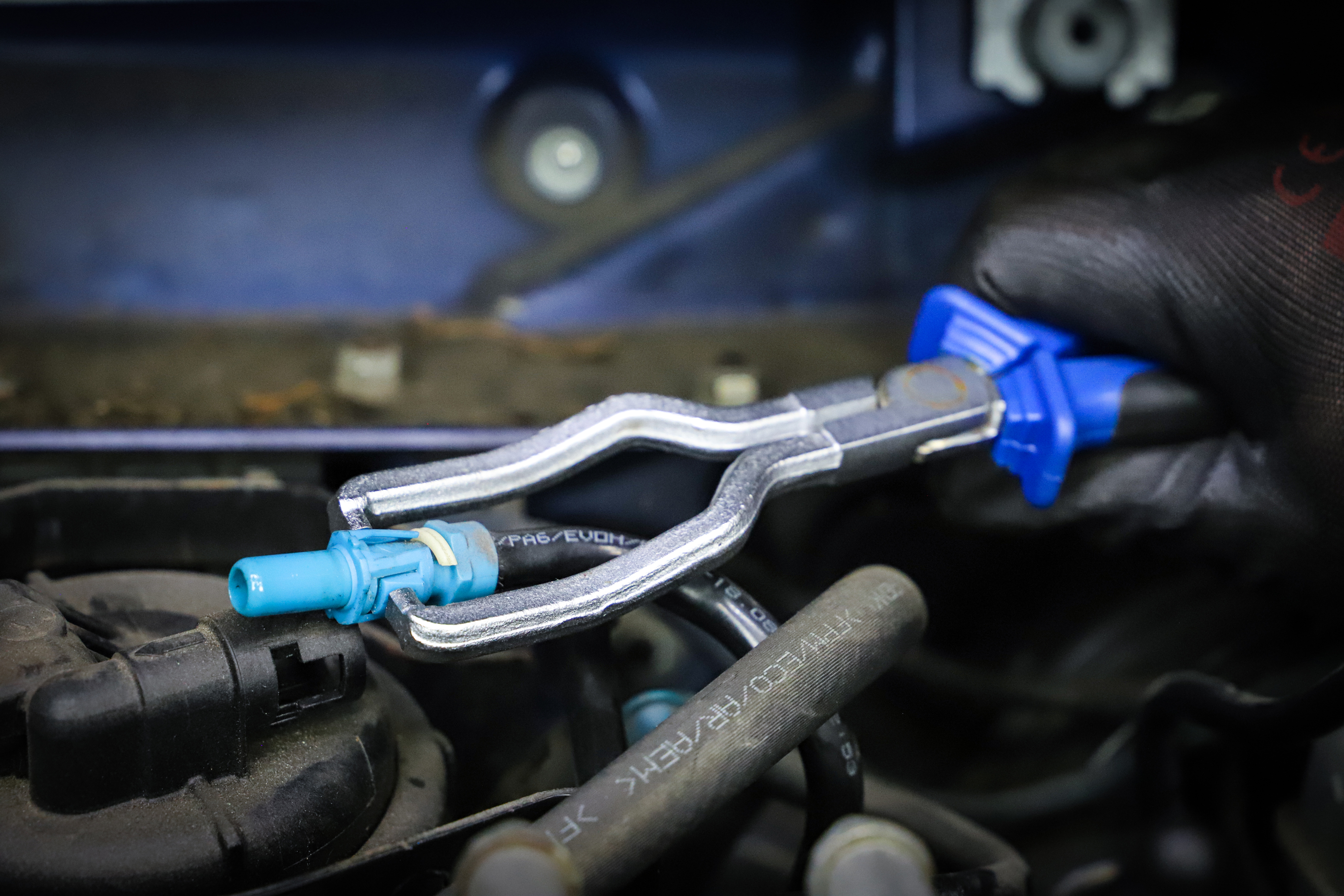 BGS Kraftstoffleitungs-Zange | 230 mm