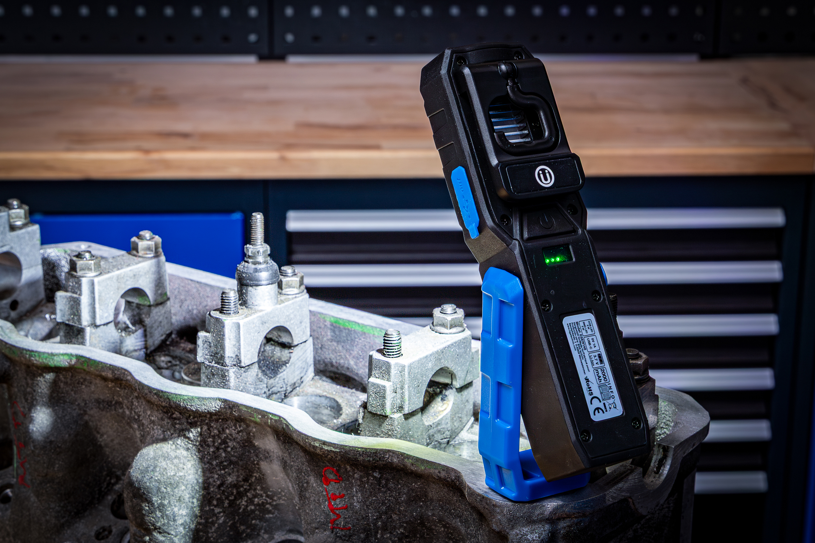 BGS COB-LED-Werkstattleuchte mit Magnet und Haken | klappbar