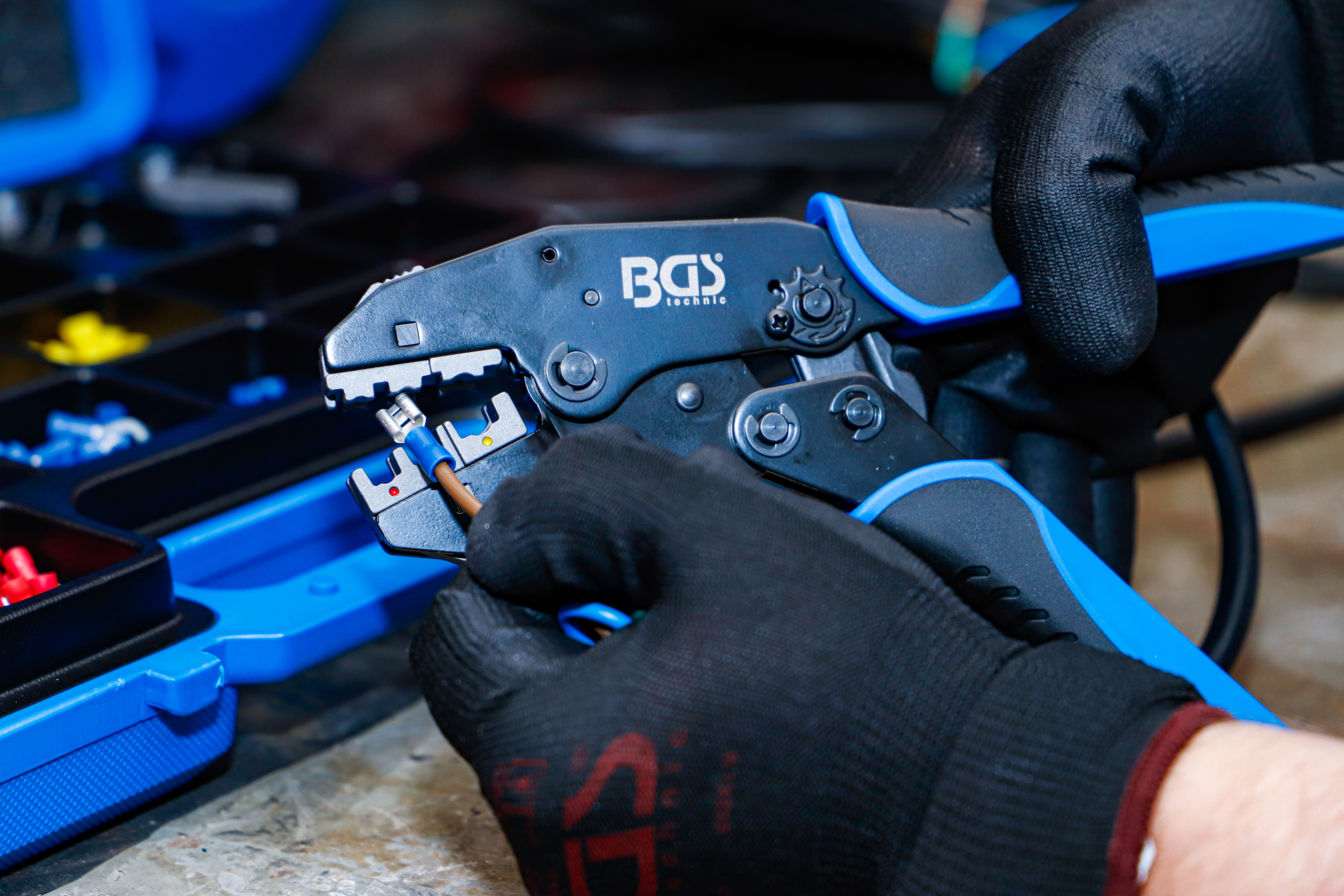 BGS Crimpzangen-Satz | mit 2 Paar Backen | mit Kabelschuh-Sortiment | 1000-tlg.