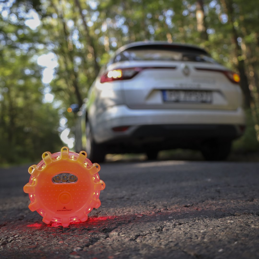 Carmotion Akku LED Warnlampe Warnleuchte 3+12 LED + Kabel USB-C