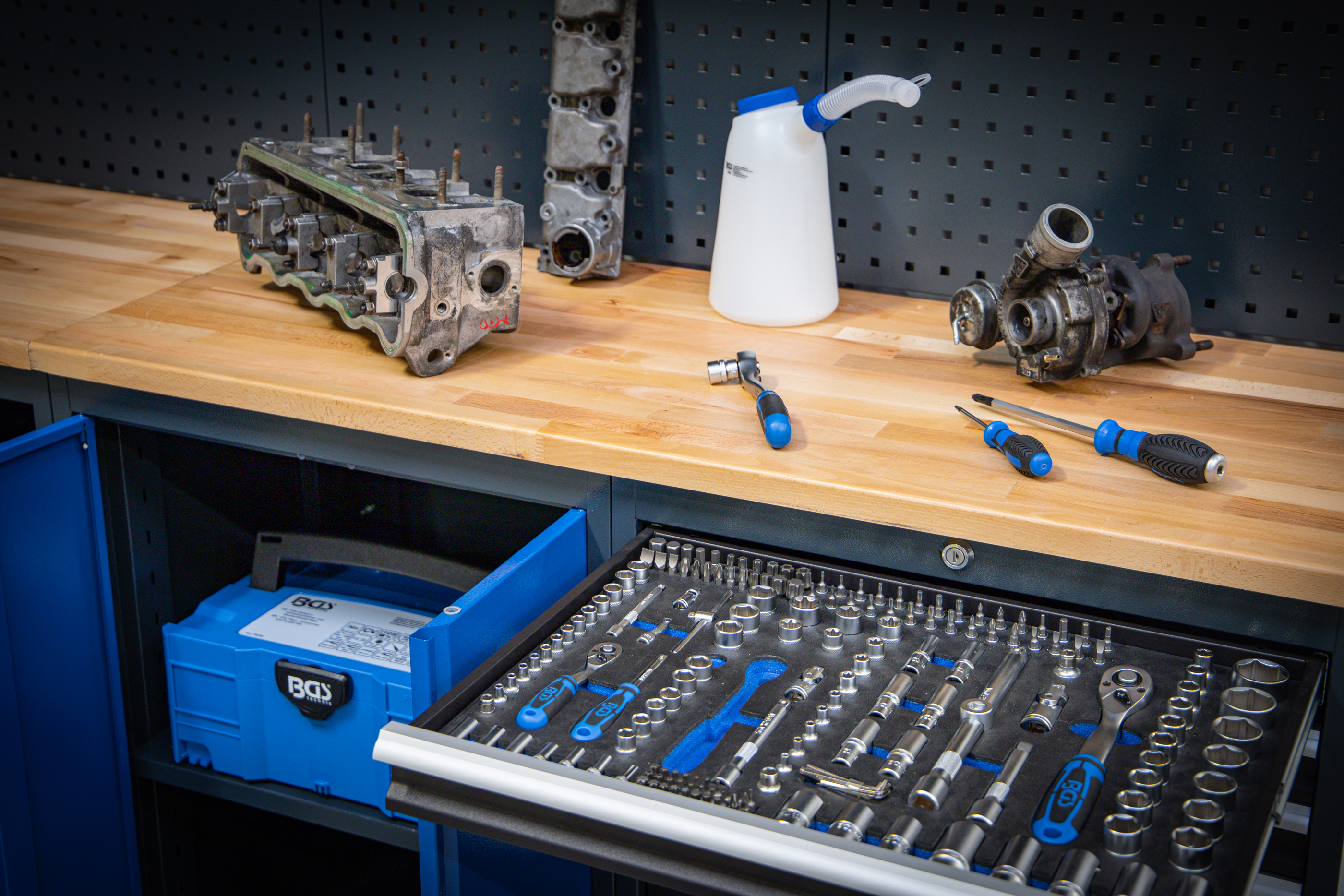 BGS Schrankwand-System | Flex | Holz | 5 Module